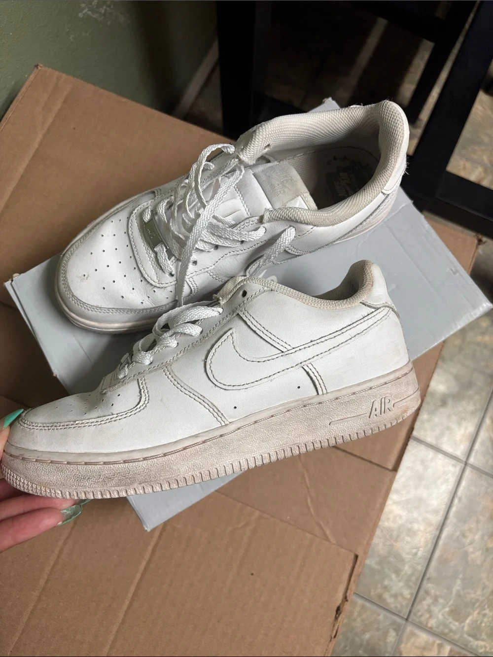 Nike Kids Cream and White Low-Top Sneakers